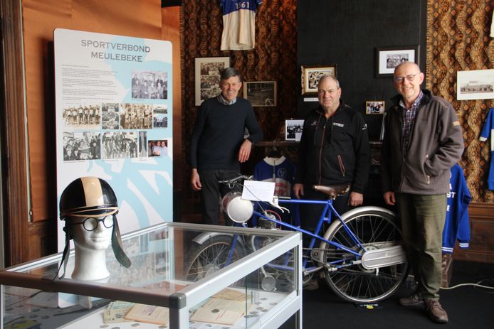 De wielerexpo Meulebeekse wielerhelden opent komend weekend in villa Moerman in Meulebeke.