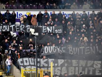 Anderlecht-supporters herhalen standpunt over Vandenhaute: “Als je zulke dingen leest... dan moet hij zo snel mogelijk opstappen”