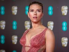 Man Scarlett Johansson bevestigt zwangerschap tijdens voorstelling