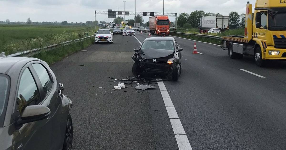 Lange file door ongeval op A27 in Lexmond