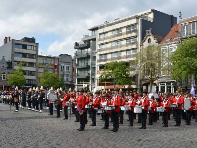 Roeselare herdenkt einde WOII met internationale taptoe en streetparade