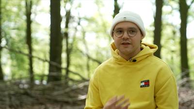 Torben (21) wil zelfdoding voorkomen met YouTubekanaal