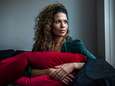 Shona Shukrula: ‘Op het vliegveld onderweg naar een UEFA-wedstrijd, tik ik nog mailtjes naar een advocaat’