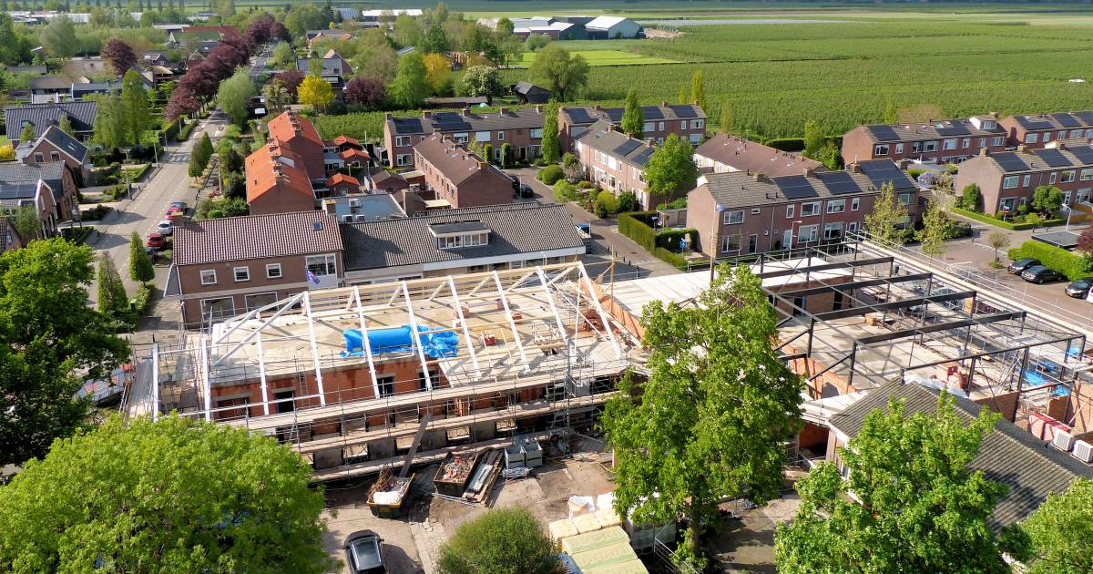 Nieuwbouw dorpshuis Leerbroek bereikt hoogste punt