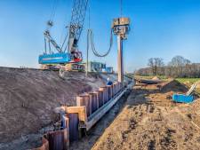 Helm op: bekijk hoe de Waaldijk wordt verhoogd tijdens Dag van de Bouw