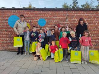 Veurne en Alveringem verdelen tandpasta bij schoolgaande jeugd