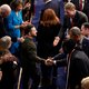 Zelensky heeft de deuren van zijn bunker opengezet voor mensen die kunnen helpen de aandacht vast te houden