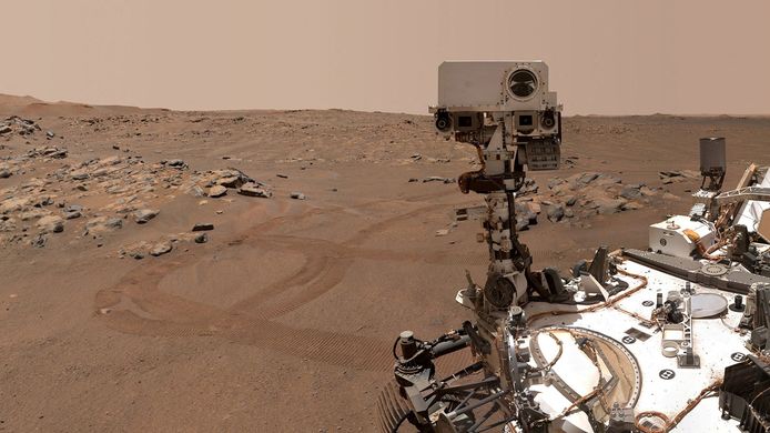 De Marsrover Perseverance in een "selfie".