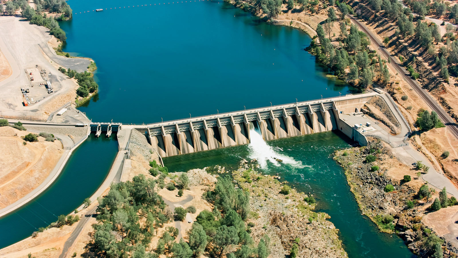 Verouderde dammen en steeds meer regenwater ‘Wat in Libië gebeurde
