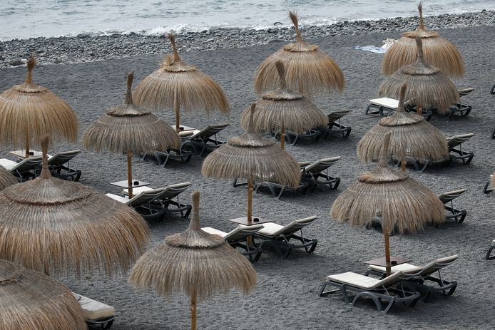 Archiefbeeld van La Caleta beach op Tenerife.