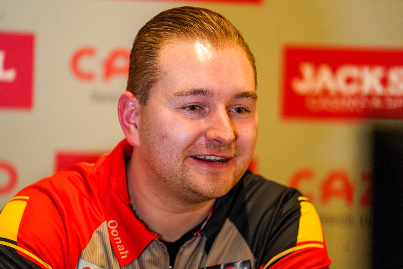 Dimitri Van den Bergh klaar voor World Cup of Darts na week ‘family