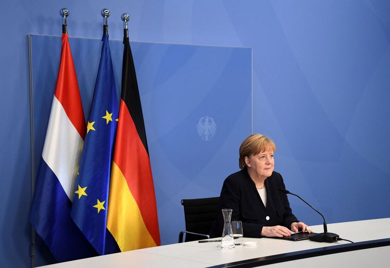 Angela Merkel vanuit Berlijn, tijdens haar toespraak ter ere van Bevrijdingsdag.  Beeld AFP