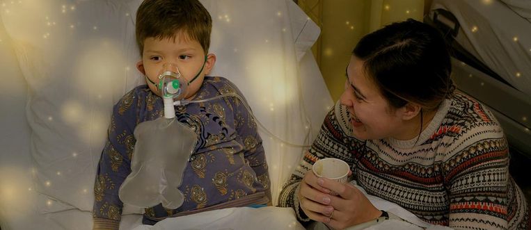 CliniClowns: Een bedtijdbezoek voor een zorgeloze nacht Beeld CliniClowns