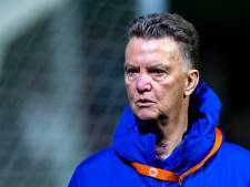 Louis van Gaal pakt direct alle grote thema’s bij de kop: ‘De voorkeur van spelers gaat deze week opzij’