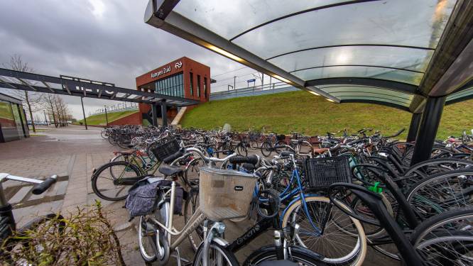 Geen treinen tussen Lelystad en Zwolle door aanrijding bij station Kampen-Zuid