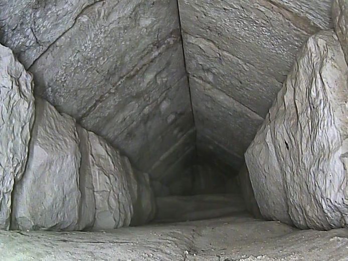 Couloir caché découvert dans la Pyramide de Khéops.