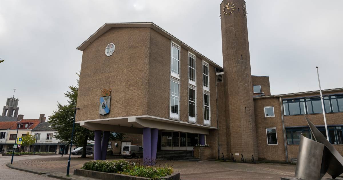 Raadsleden Sluis betreuren klachten ambtenaren over angstcultuur: ‘Dit kunnen we als gemeente niet h