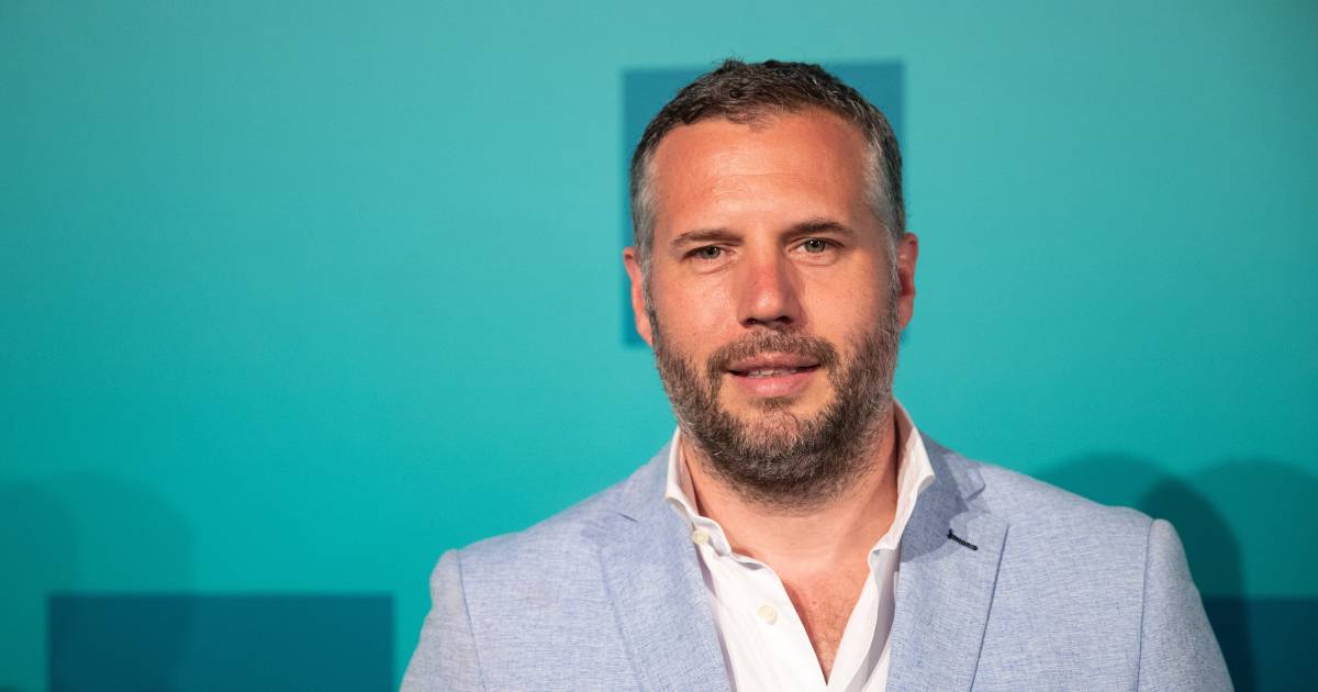 Zwangere Vriendin Tijl Beckand Uitgerekend Op 25 Februari Show Gelderlander Nl
