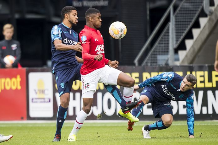 Az En Vitesse Zorgen Voor Eerste 0 0 Na Gezapig Duel Nederlands Voetbal Ed Nl