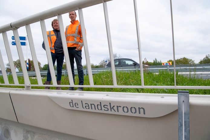 De Landskroon, heet de nieuwe fietstunnel onder de rotonde en de N340 bij Oudleusen.