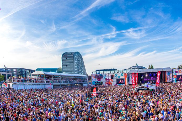 Het muziekfestival Breda Live op het Chasséveld in Breda is de laatste jaren stijf uitverkocht. foto Yashar Nebbeling