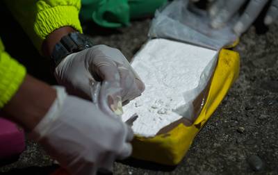 Une fillette de 7 ans préparait la cocaïne et faisait le guet pour le trafic de sa mère et sa grand-mère