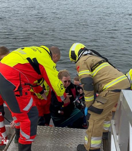 65 man 'gered’ van partyschip tijdens grote oefening op Lithse Ham
