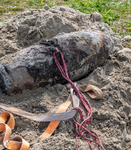 Oesterdam maandag uren dicht door vondst van Engelse bommen bij Rilland