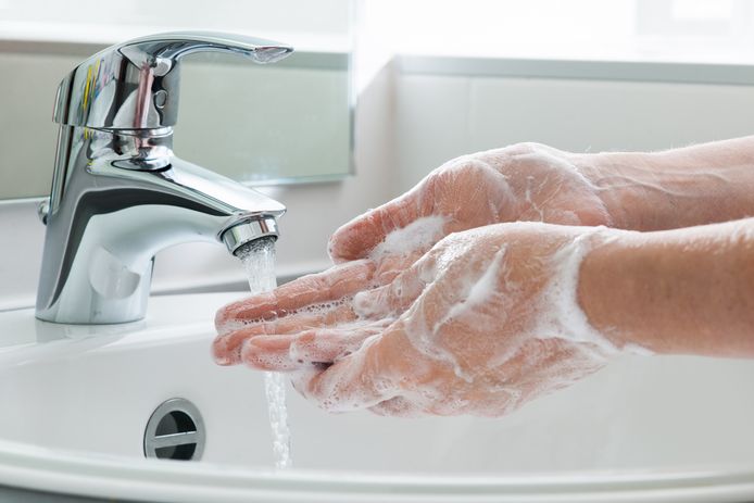 Goed handen wassen helpt om te voorkomen dat het norovirus zich verder verspreid.