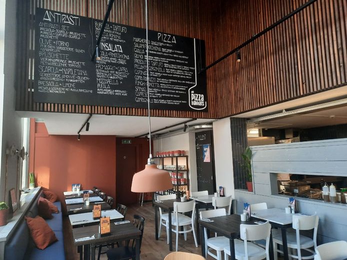 Interieur van De Pizzabakkers Apeldoorn