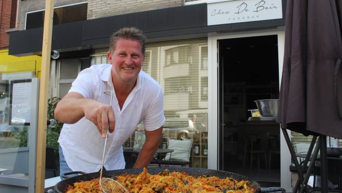 Koen De Beir (51), muziekbrein achter ‘Take me Loooooove’, zet restaurant te koop: “Liever koken bij mensen thuis, maar eerst nog optreden op Tien om te Zien”