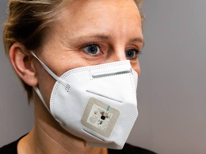 Belgische ingenieurs ontwikkelen slim mondmasker met ingebouwde microfoon en luidspreker