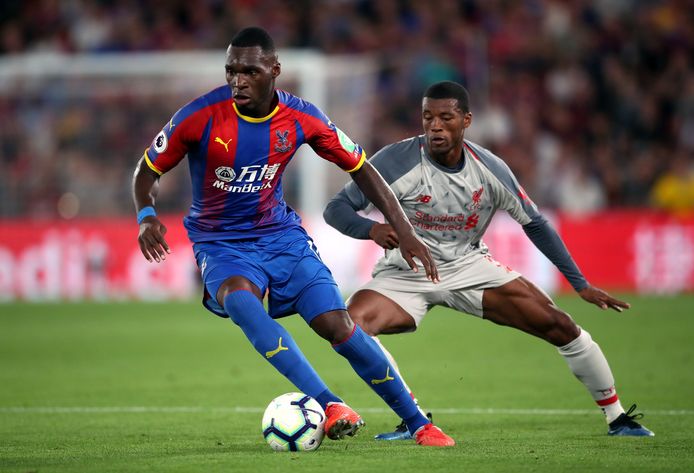 Crystal Palace's Christian Benteke (left) and Liverpool's Georginio Wijnaldum during the Premier League match at Selhurst Park, London. © PHOTO NEWS / PICTURE NOT INCLUDED IN THE CONTRACTS  ! only BELGIUM !