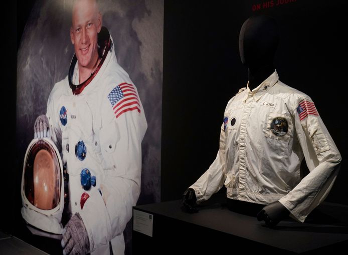 Buzz Aldrin en de geveilde jas.