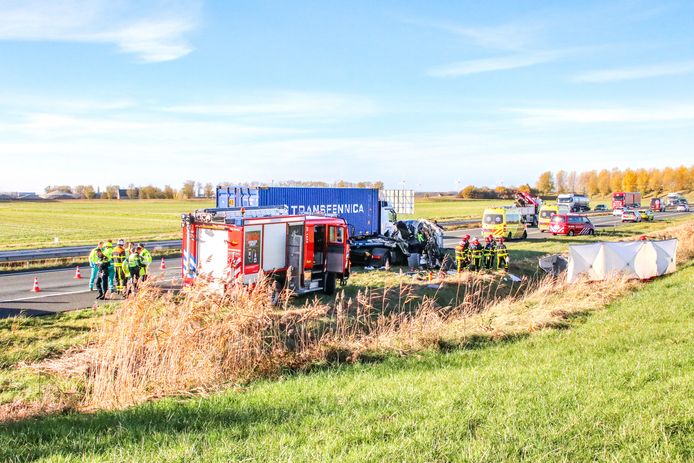 Man 56 Uit Duitsland Komt Om Bij Aanrijding Tussen Twee Vrachtwagens Op A4 Bij Bergen Op Zoom Bergen Op Zoom Bndestem Nl