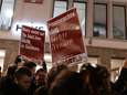 Groepsverkrachting in Freiburg: extreemrechtse partij roept op tot manifestaties, 1.500 mensen betogen tegen extreemrechts protest
