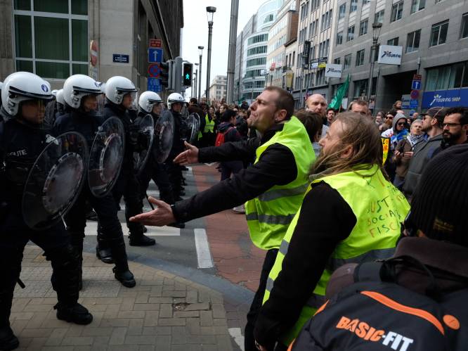 Vijf betogingen in Brussel: klimaatbetogers distantiëren zich van relschoppers