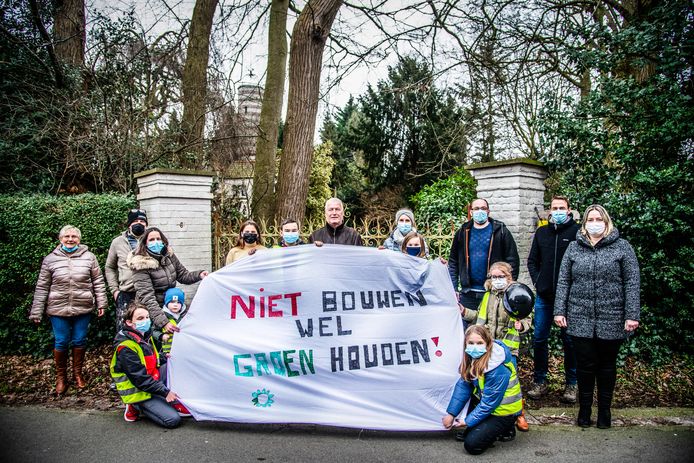 Actie tegen bouw appartement te Aartrijke