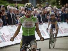 Vos boekt ritzege in Ladies Tour, leiderstrui naar Van den Broek-Blaak