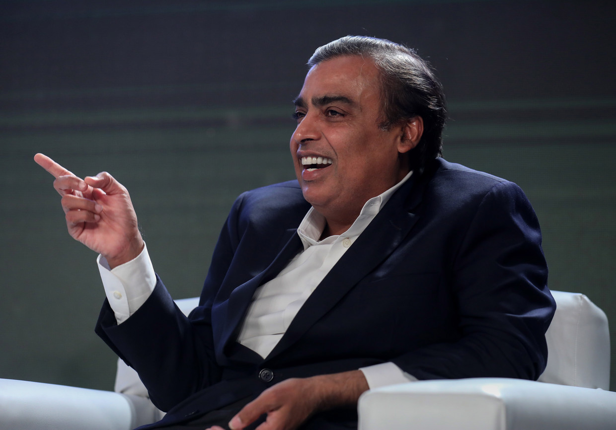 Topman Mukesh Ambani van Reliance Industries is de rijkste Indiër. Hij zit onder meer in de telecom. Beeld EPA