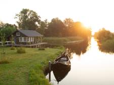 Overnachten in ‘inspirerend schrijvershuisje’ in Giethoorn mag niet: ‘Heeft niks met B&B te maken’