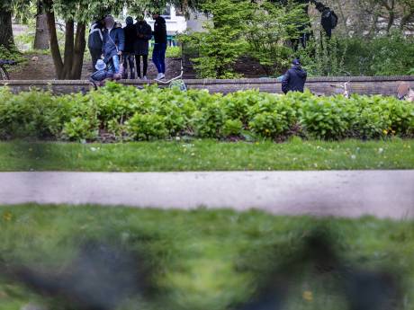 Inwoners radeloos door aanhoudende overlast verslaafden: ‘Hoe leg je uit dat dít kan in Utrecht?’