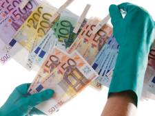 Nederland opent aanval op cash in strijd tegen witwassen
