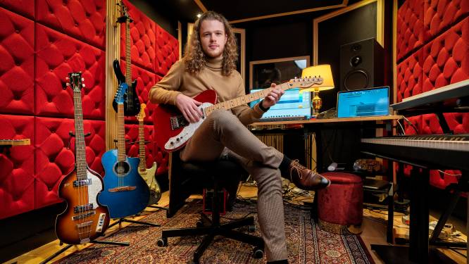Muzikale duizendpoot Bas van Daalen (25) uit Waalwijk maakt kans op Grammy Award