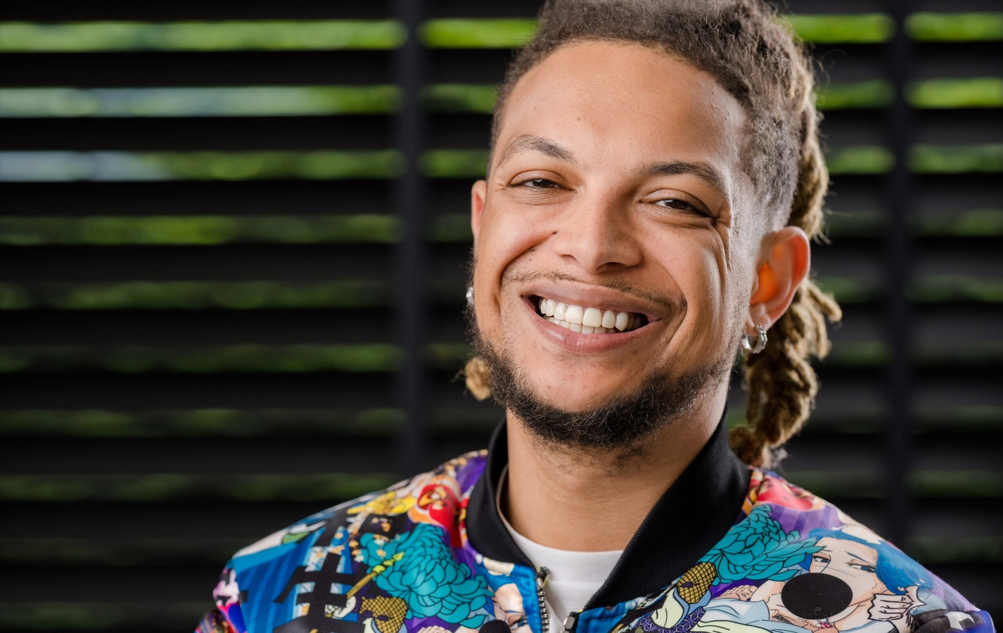 Ronnie Flex succesvolste rapper ooit in Nederlandse Top 40 | Foto | AD.nl