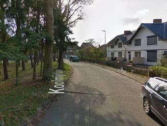 Bestuurder (21) rijdt bijna twee politieagenten aan tijdens feest van Erdoganfans in Heusden-Zolder