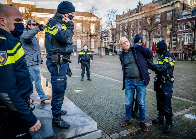 Huig Plug wordt aangehouden in Den Haag Beeld ANP