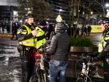 Vader met dochters van 6 en 7 jaar hitste Alphenaren op tot rellen: ‘U moet zich ongelooflijk schamen’