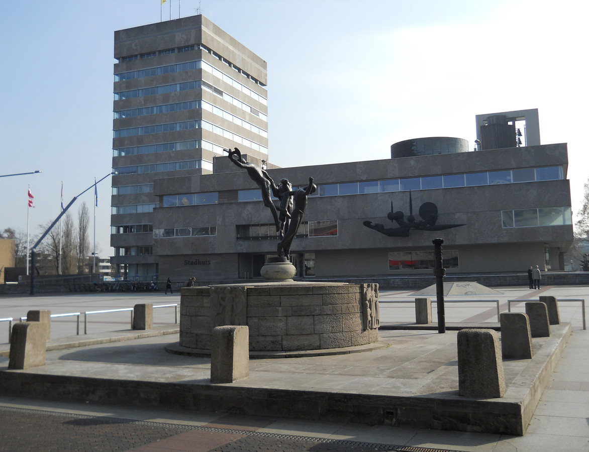 De invloed van Denk in Eindhoven is vrijwel nihil Foto ed.nl