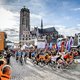 Waarom zijn dezelfde mensen in één week solidair en verzuurd?